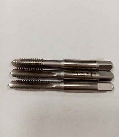 Gwintownik UNC 1/4-20 DIN-352/3 (2B) HSS